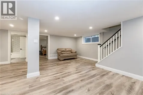 49 Cait Avenue Kitchener ON N2C 1G3
