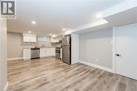49 Cait Avenue Kitchener ON N2C 1G3