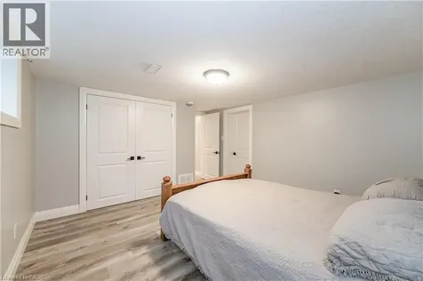 49 Cait Avenue Kitchener ON N2C 1G3