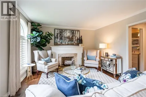 45 Peppertree Crescent Ancaster ON L9G 4L8