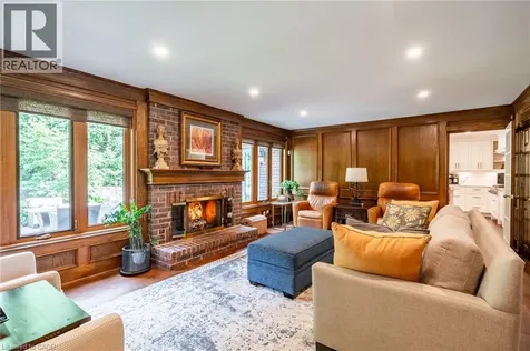 45 Peppertree Crescent Ancaster ON L9G 4L8