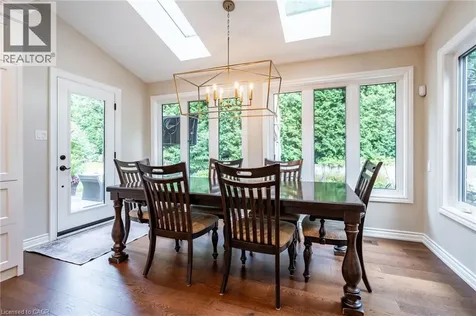 45 Peppertree Crescent Ancaster ON L9G 4L8