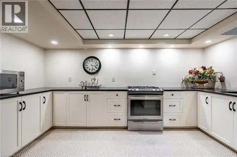 45 Peppertree Crescent Ancaster ON L9G 4L8