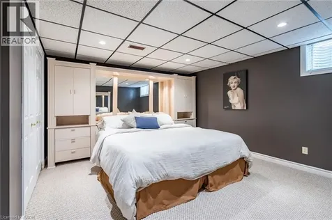 45 Peppertree Crescent Ancaster ON L9G 4L8