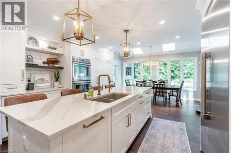 45 Peppertree Crescent Ancaster ON L9G 4L8