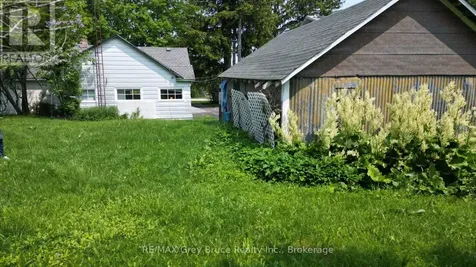 19 Mill Street Northern Bruce Peninsula ON N0H 1W0