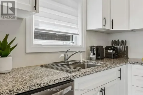 294 Chokecherry Crescent Waterloo ON N2V 0H1