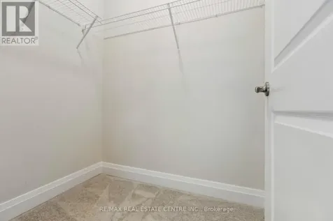 294 Chokecherry Crescent Waterloo ON N2V 0H1