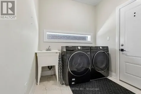294 Chokecherry Crescent Waterloo ON N2V 0H1