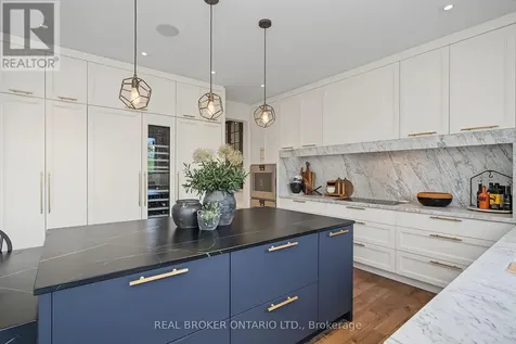 422 Rideau River Street Waterloo ON N2V 2Y4
