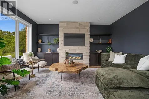 422 Rideau River Street Waterloo ON N2V 2Y4
