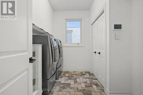 422 Rideau River Street Waterloo ON N2V 2Y4