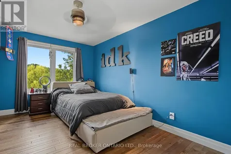 422 Rideau River Street Waterloo ON N2V 2Y4