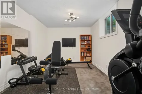 422 Rideau River Street Waterloo ON N2V 2Y4