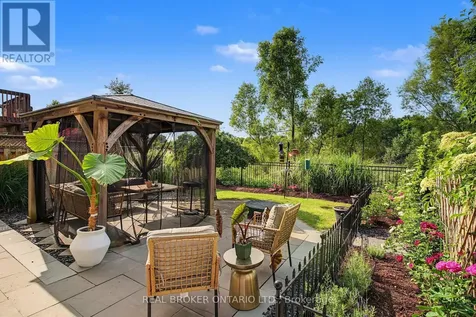 422 Rideau River Street Waterloo ON N2V 2Y4