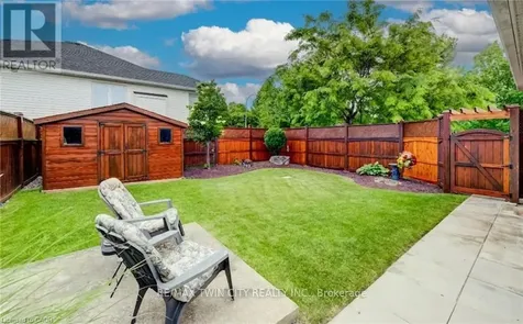27 Chandos Drive Kitchener ON N2A 3C2