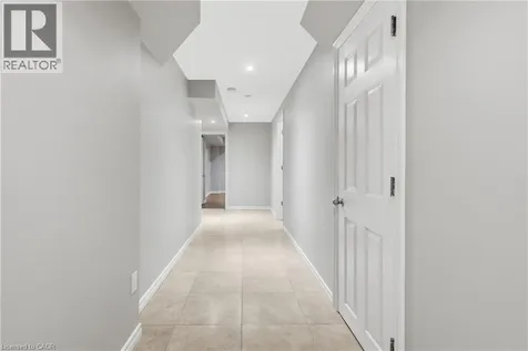 78 Waterberry Trail Hamilton ON L9C 0B2