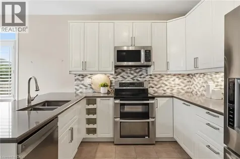 78 Waterberry Trail Hamilton ON L9C 0B2