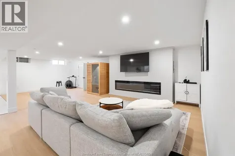 155 Grandview Avenue Kingsville ON N9Y 0C8
