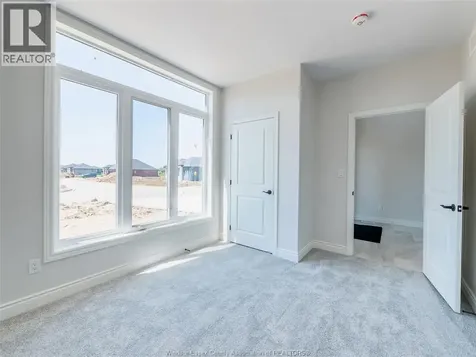 1892 Villa Canal Kingsville ON N0P 2G0