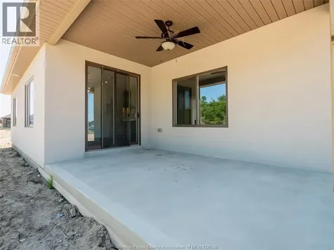 1892 Villa Canal Kingsville ON N0P 2G0