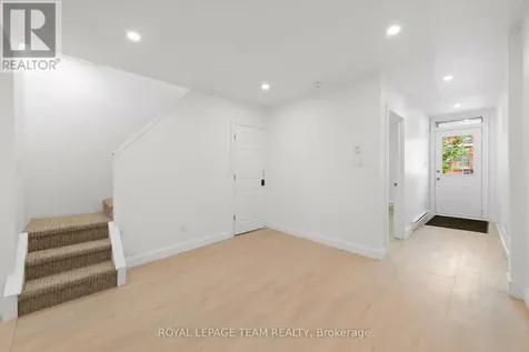 143 St Andrew Street Ottawa ON K1N 5G3