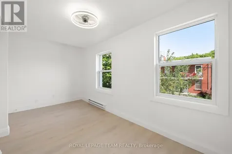 143 St Andrew Street Ottawa ON K1N 5G3