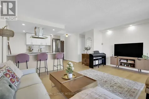 1785 Frobisher Lane Ottawa ON K1G 3T7