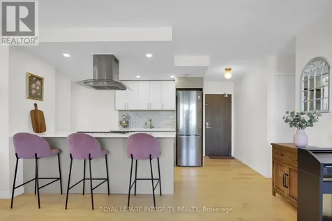 1785 Frobisher Lane Ottawa ON K1G 3T7