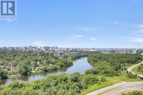 1785 Frobisher Lane Ottawa ON K1G 3T7