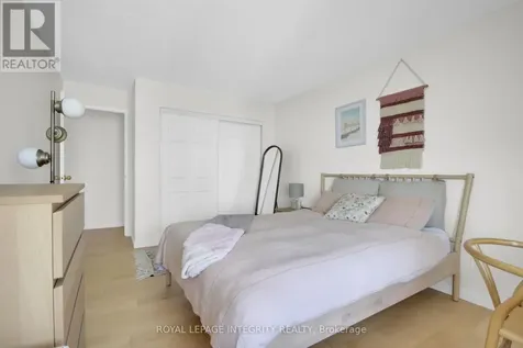 1785 Frobisher Lane Ottawa ON K1G 3T7