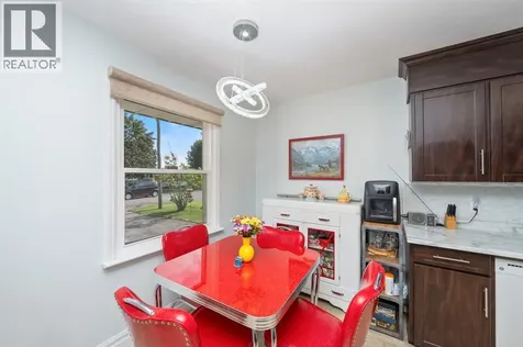13 Canary Crescent Wallaceburg ON N8A 1A4