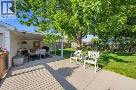 13 Canary Crescent Wallaceburg ON N8A 1A4
