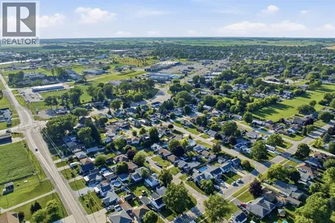 13 Canary Crescent Wallaceburg ON N8A 1A4