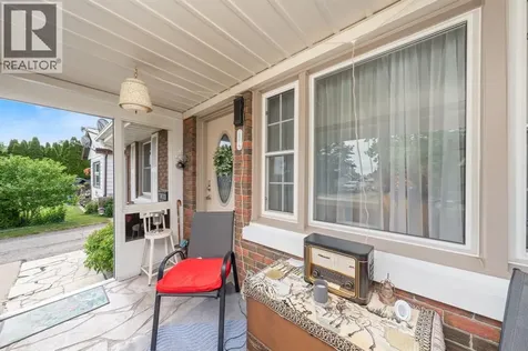 13 Canary Crescent Wallaceburg ON N8A 1A4