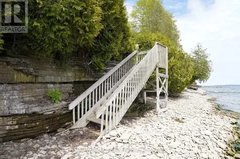 2 2nd Avenue South Bruce Peninsula ON N0H 2T0