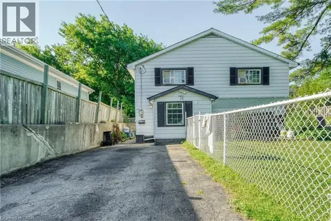 13 Brooklynne Road Cambridge ON N1R 1C4
