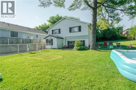13 Brooklynne Road Cambridge ON N1R 1C4