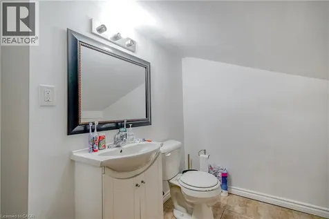 13 Brooklynne Road Cambridge ON N1R 1C4