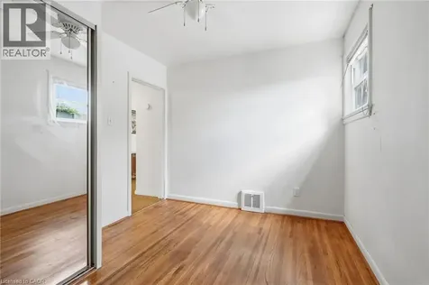 34 Eaton Place Hamilton ON L8H 1N7