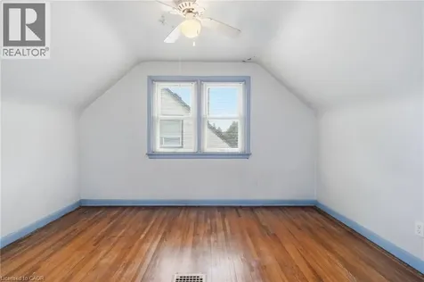 34 Eaton Place Hamilton ON L8H 1N7