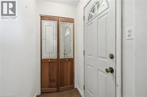 34 Eaton Place Hamilton ON L8H 1N7