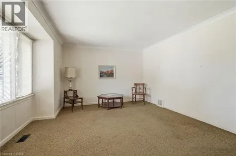 34 Eaton Place Hamilton ON L8H 1N7