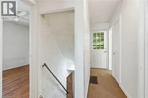 34 Eaton Place Hamilton ON L8H 1N7
