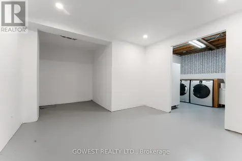 94 Fieldgate Drive Ottawa ON K2J 1T9