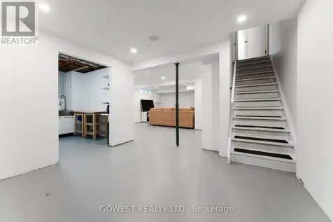 94 Fieldgate Drive Ottawa ON K2J 1T9