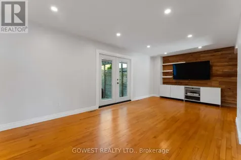 94 Fieldgate Drive Ottawa ON K2J 1T9