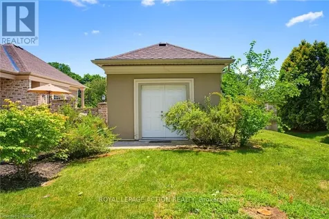1 Rue Chateaux Terrace Brantford ON N3T 6N7