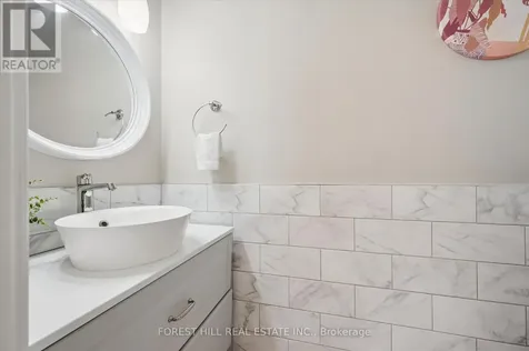 49 Cedarwoods Crescent Kitchener ON N2C 2L1