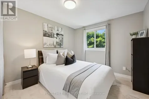 49 Cedarwoods Crescent Kitchener ON N2C 2L1